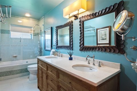Villa ou maison à vendre à Miami, Floride: 4 chambres, 245.82 m2 № 1936108 - photo 23