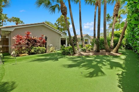 Villa ou maison à vendre à Miami, Floride: 4 chambres, 245.82 m2 № 1936108 - photo 6