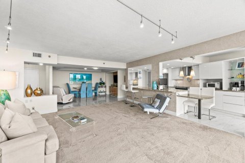 Copropriété à vendre à Highland Beach, Floride: 2 chambres, 190.45 m2 № 2147202 - photo 17