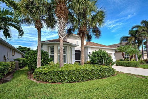 House in Venice, Florida 2 bedrooms, 164.81 sq.m. № 1919365 - photo 3