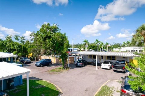Immobilier commercial à vendre à Bradenton, Floride: 218.32 m2 № 2312637 - photo 9