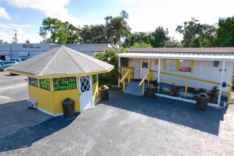 Immobilier commercial à vendre à Bradenton, Floride: 218.32 m2 № 2312637 - photo 4