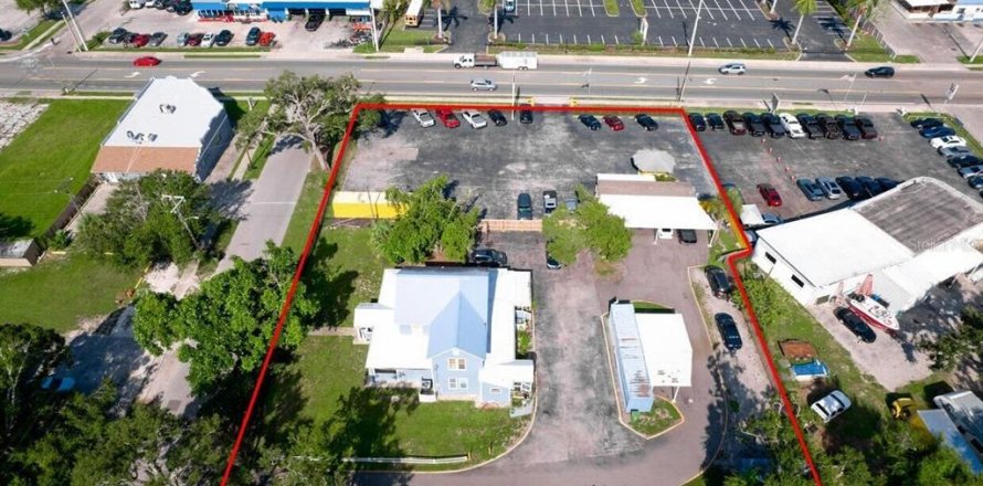 Immobilier commercial à Bradenton, Floride 218.32 m2 № 2312637