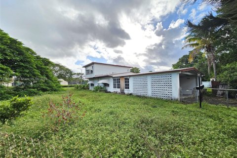 Villa ou maison à vendre à Miami, Floride: 4 chambres, 165.92 m2 № 1941496 - photo 27