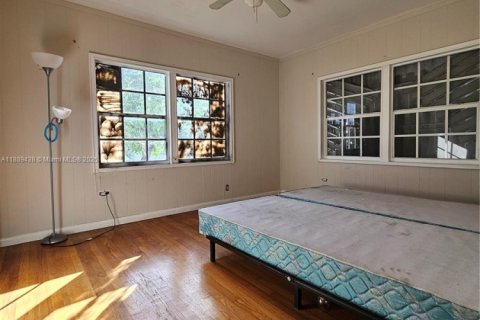 Villa ou maison à vendre à Miami, Floride: 4 chambres, 165.92 m2 № 1941496 - photo 16