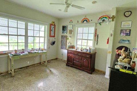 Villa ou maison à vendre à Miami, Floride: 4 chambres, 165.92 m2 № 1941496 - photo 17