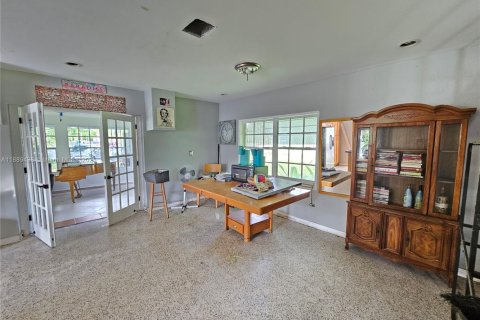 Villa ou maison à vendre à Miami, Floride: 4 chambres, 165.92 m2 № 1941496 - photo 8