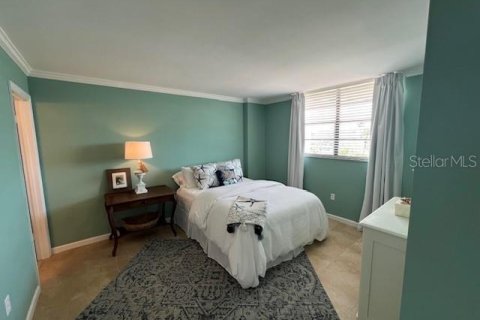 Condo in Redington Shores, Florida, 2 bedrooms  № 1686965 - photo 20