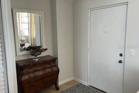 Condo in Redington Shores, Florida, 2 bedrooms  № 1686965 - photo 26