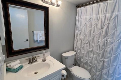 Condo in Redington Shores, Florida, 2 bedrooms  № 1686965 - photo 24