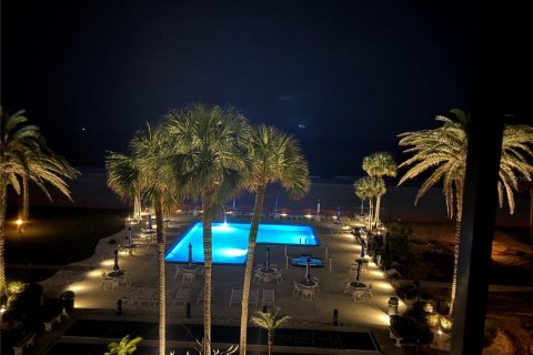 Condo in Redington Shores, Florida, 2 bedrooms  № 1686965 - photo 5