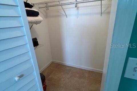 Condo in Redington Shores, Florida, 2 bedrooms  № 1686965 - photo 23