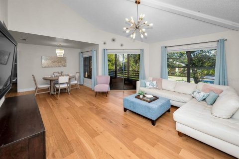 Condominio en venta en Palm Harbor, Florida, 2 dormitorios, 97.55 m2 № 1912544 - foto 2