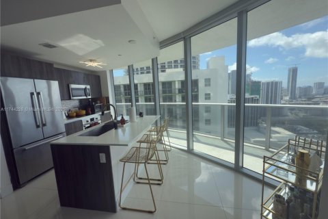 Condo in Miami, Florida, 2 bedrooms  № 1868104 - photo 29