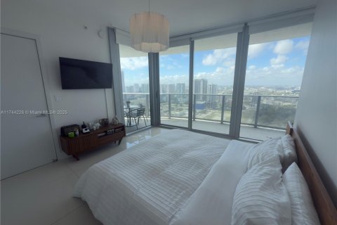 Condo in Miami, Florida, 2 bedrooms  № 1868104 - photo 14