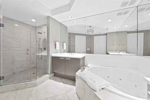 Condominio en alquiler en Aventura, Florida, 3 dormitorios, 207.64 m2 № 2012991 - foto 18