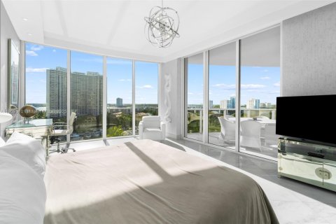 Condominio en alquiler en Aventura, Florida, 3 dormitorios, 207.64 m2 № 2012991 - foto 14