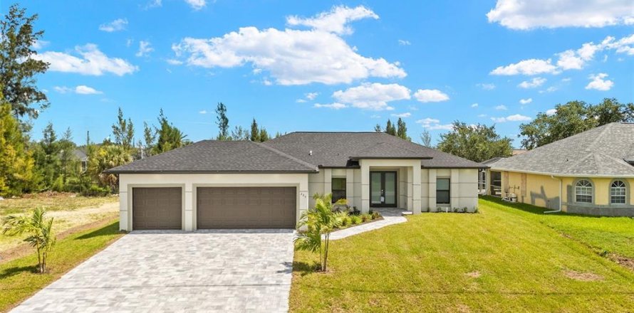 House in Cape Coral, Florida 4 bedrooms, 157.93 sq.m. № 1793374