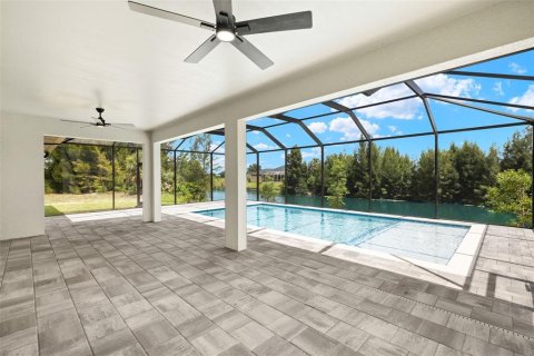 House in Cape Coral, Florida 4 bedrooms, 157.93 sq.m. № 1793374 - photo 25