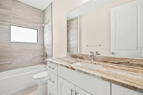 House in Cape Coral, Florida 4 bedrooms, 157.93 sq.m. № 1793374 - photo 21
