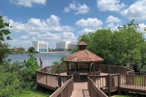 Купить кондоминиум в Орландо, Флорида 2 спальни, № 1988891 - фото 23