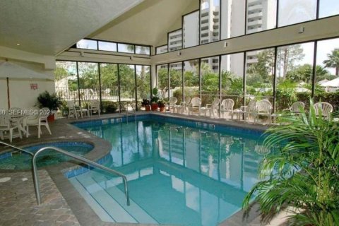 Купить кондоминиум в Орландо, Флорида 2 спальни, № 1988891 - фото 20