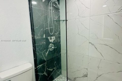 Купить кондоминиум в Орландо, Флорида 2 спальни, № 1988891 - фото 13