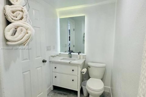 Купить кондоминиум в Орландо, Флорида 2 спальни, № 1988891 - фото 15