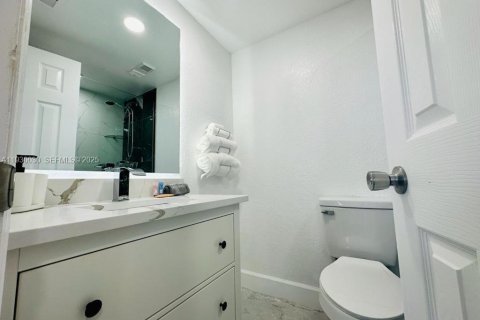 Купить кондоминиум в Орландо, Флорида 2 спальни, № 1988891 - фото 17