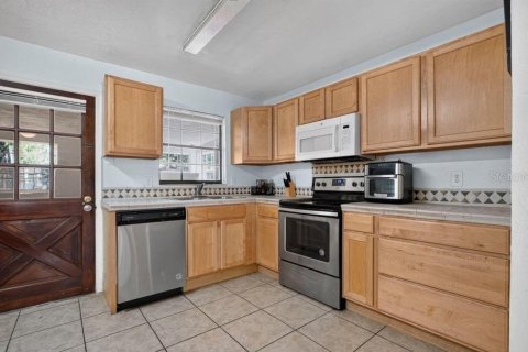 Townhouse in Holly Hill, Florida 2 bedrooms, 96.06 sq.m. № 2223065 - photo 8