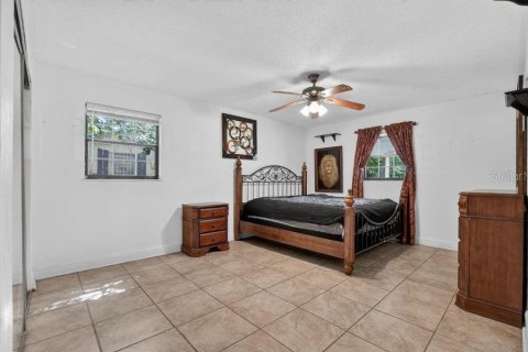 Townhouse in Holly Hill, Florida 2 bedrooms, 96.06 sq.m. № 2223065 - photo 10