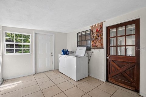 Townhouse in Holly Hill, Florida 2 bedrooms, 96.06 sq.m. № 2223065 - photo 14