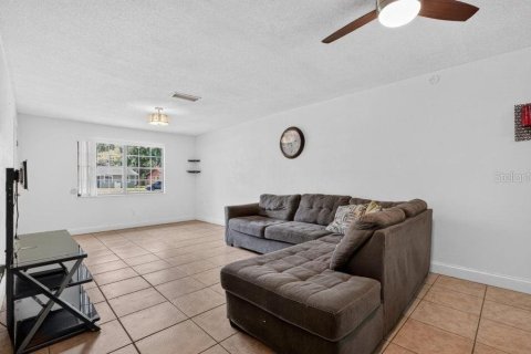 Townhouse in Holly Hill, Florida 2 bedrooms, 96.06 sq.m. № 2223065 - photo 5