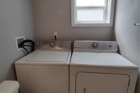 Снять в аренду квартиру в Деланд, Флорида 1 комната, 96.25м2, № 1901720 - фото 24