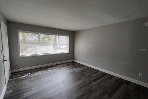 Снять в аренду квартиру в Деланд, Флорида 1 комната, 96.25м2, № 1901720 - фото 14