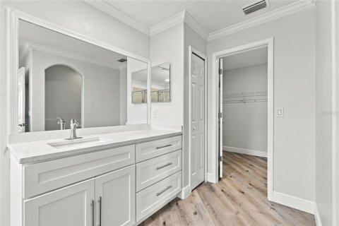 Villa ou maison à vendre à Land O' Lakes, Floride: 4 chambres, 190.91 m2 № 2389066 - photo 18