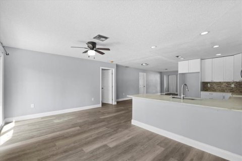 Casa en venta en Venice, Florida, 3 dormitorios, 145.86 m2 № 1813167 - foto 23