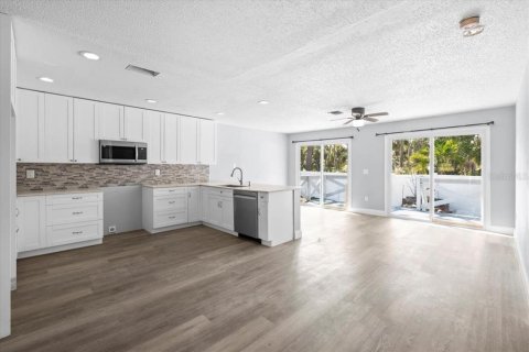 Casa en venta en Venice, Florida, 3 dormitorios, 145.86 m2 № 1813167 - foto 14