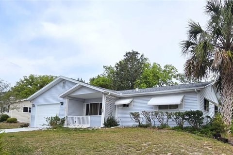 House in Ocala, Florida 2 bedrooms, 103.49 sq.m. № 1608539 - photo 1