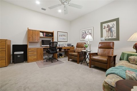 House in The Villages, Florida 3 bedrooms, 232.44 sq.m. № 2166857 - photo 17