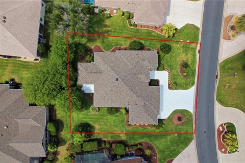 House in The Villages, Florida 3 bedrooms, 232.44 sq.m. № 2166857 - photo 25