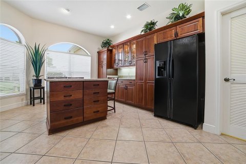 House in The Villages, Florida 3 bedrooms, 232.44 sq.m. № 2166857 - photo 9