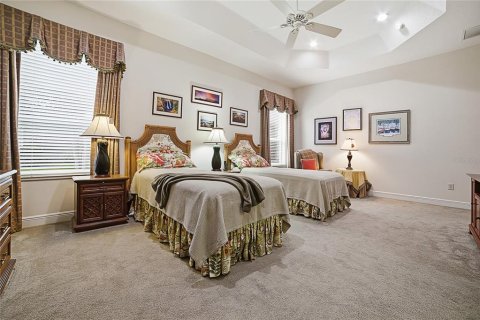 House in The Villages, Florida 3 bedrooms, 232.44 sq.m. № 2166857 - photo 10
