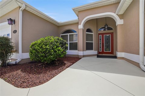House in The Villages, Florida 3 bedrooms, 232.44 sq.m. № 2166857 - photo 2
