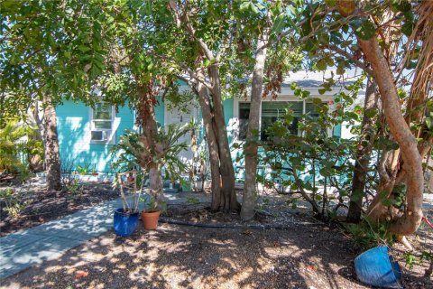 House in Saint Pete Beach, Florida 3 bedrooms, 106.19 sq.m. № 1608881 - photo 5