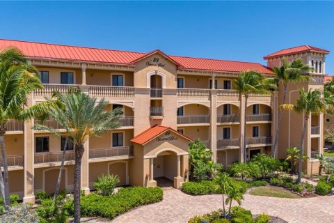 Condominio en alquiler en Punta Gorda, Florida, 3 dormitorios, 217.21 m2 № 2099185 - foto 2