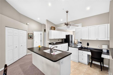 Condo in Bradenton, Florida, 2 bedrooms  № 2394042 - photo 8