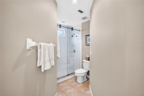 Condo in Bradenton, Florida, 2 bedrooms  № 2394042 - photo 24