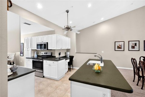 Condo in Bradenton, Florida, 2 bedrooms  № 2394042 - photo 11