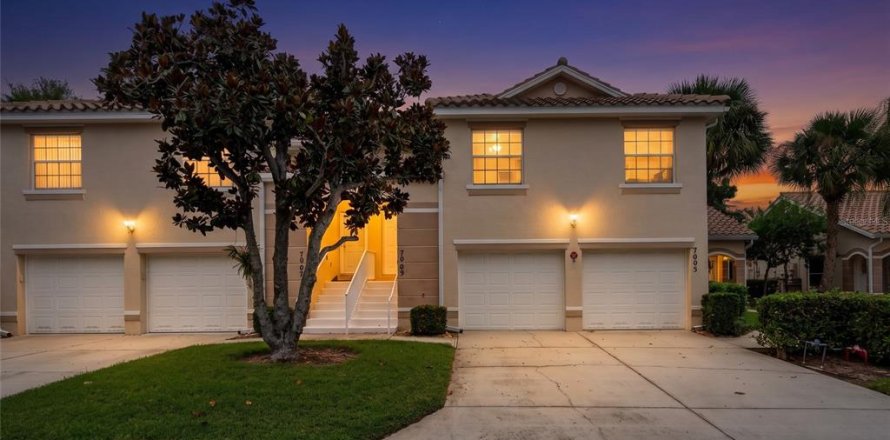 Condo in Bradenton, Florida, 2 bedrooms  № 2394042
